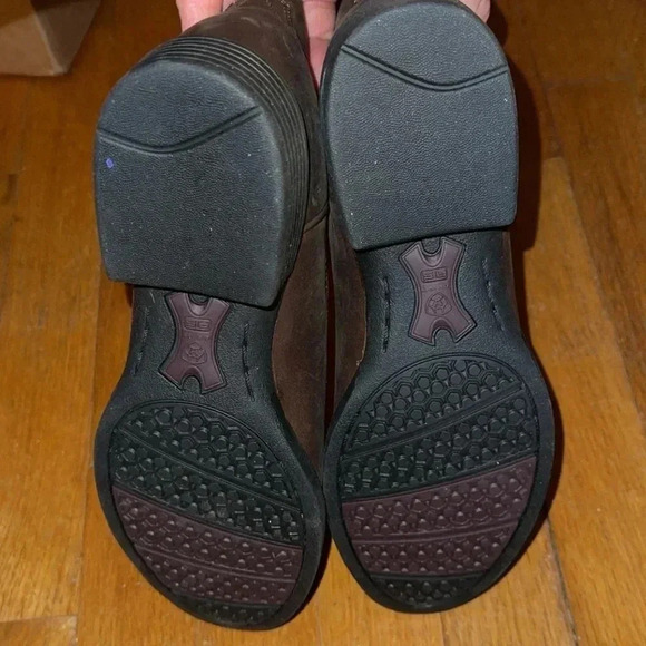 ARIAT Women’s Style No. 10000797
Heritage Roper Western Boot MSRP $160 - Picture 3 of 8